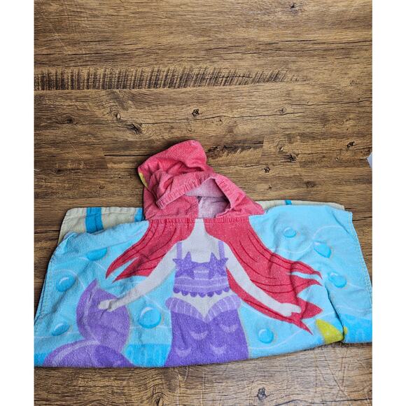 Three Princess Beach Towel Ariel Hooded Mermaid Summer Towel Cover up - Picture 4 of 5